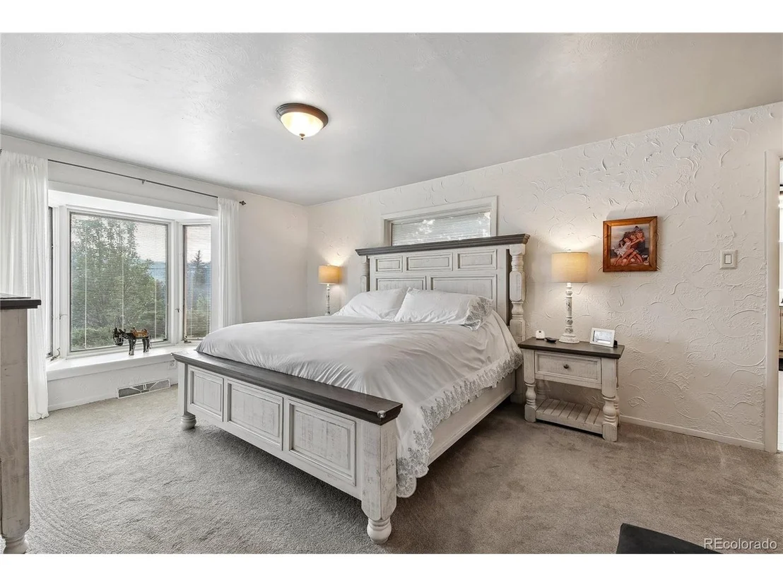 Photo of 239 Dekker Dr