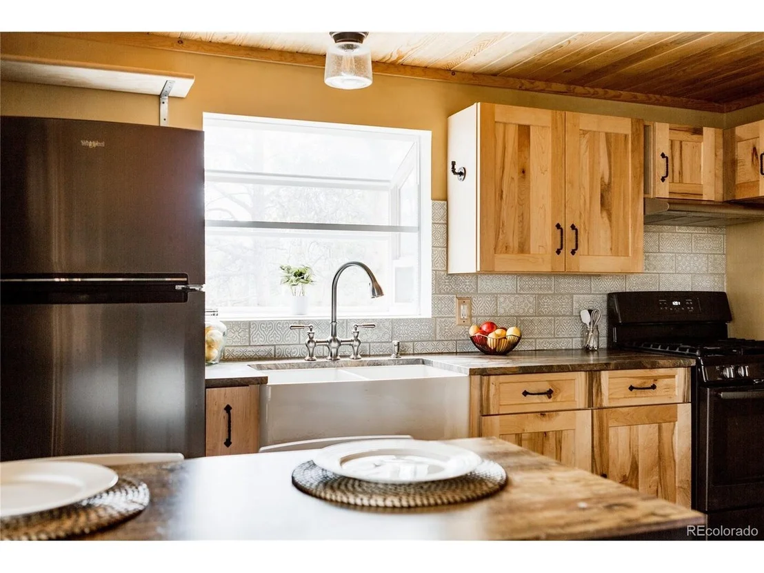 Photo of 297 Circle Dr