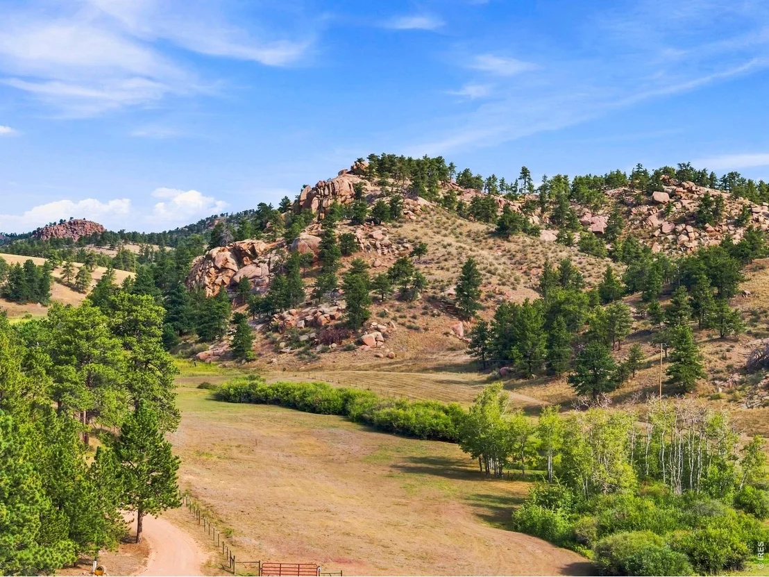 Photo of 557 Red Bluff Rd