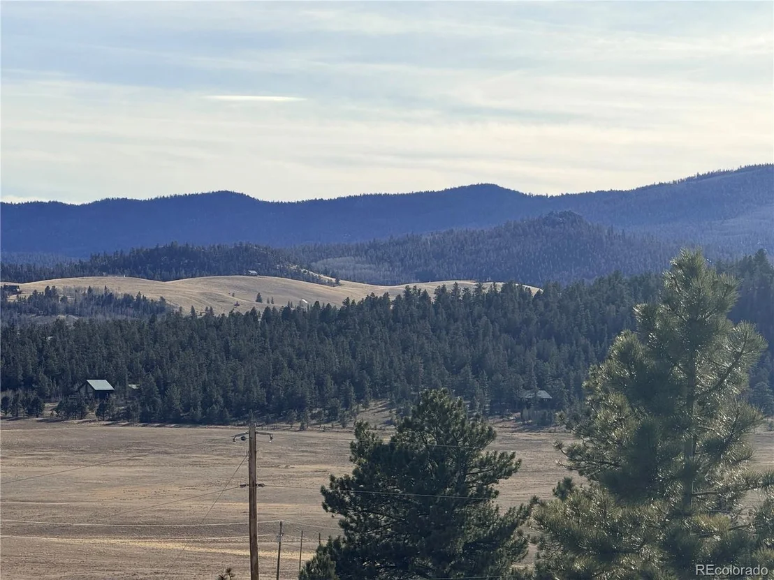 Photo of 729 Bridle Path