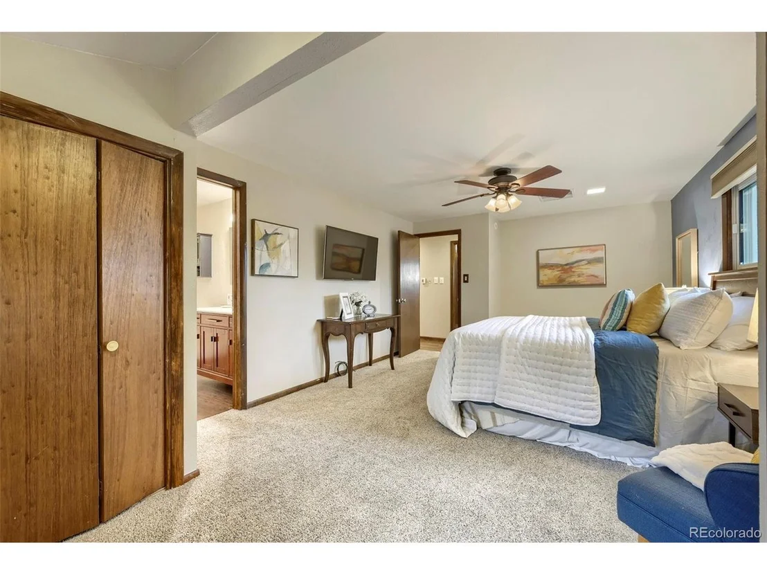 Photo of 8107 W 71st Pl