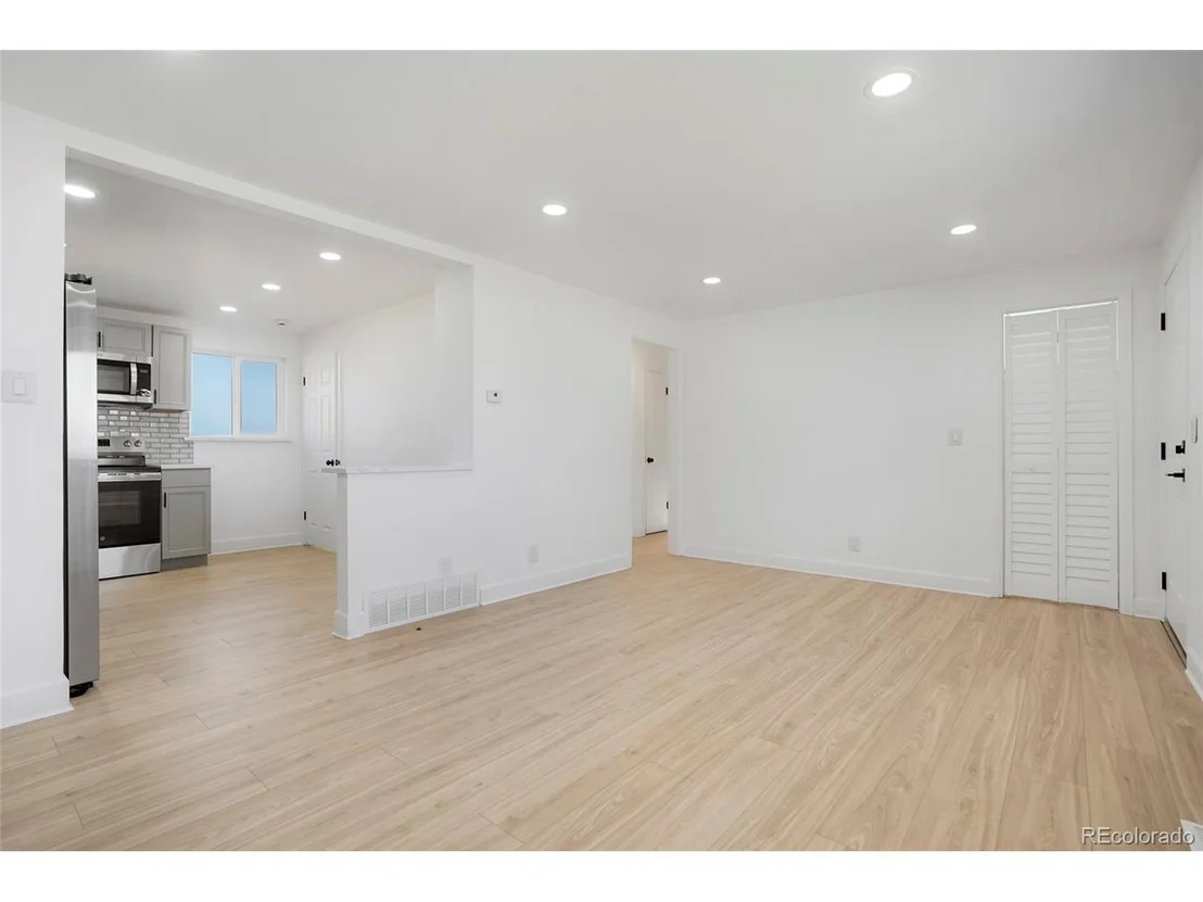 Photo of 7956 Joan Dr