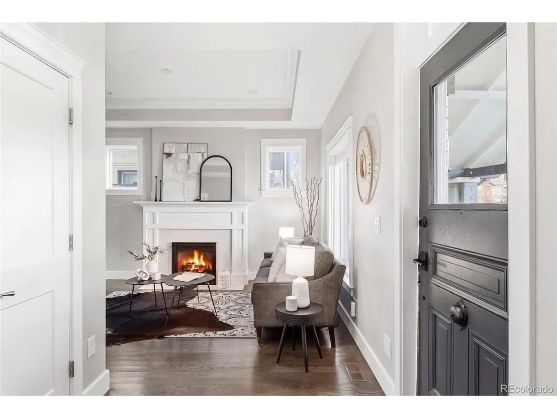 Photo of 3321 Bryant St