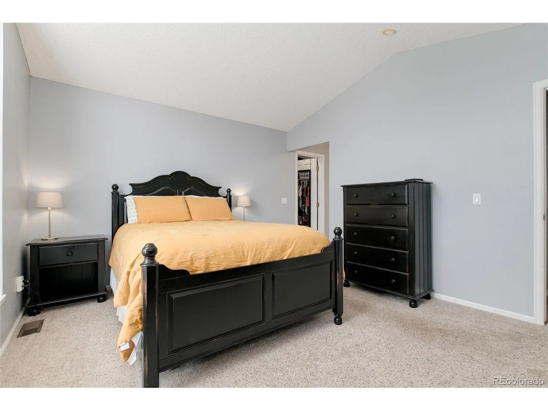 Photo of 882 Garden Dr