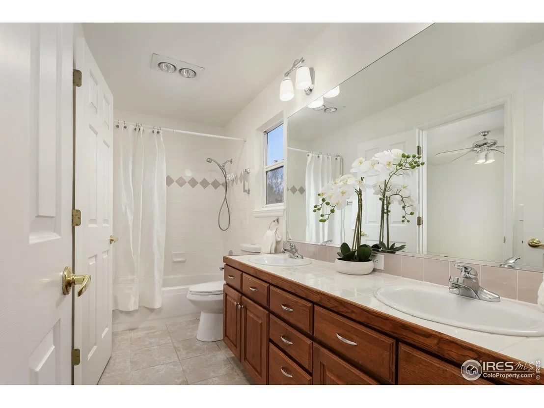 Photo of 4866 Franklin Dr
