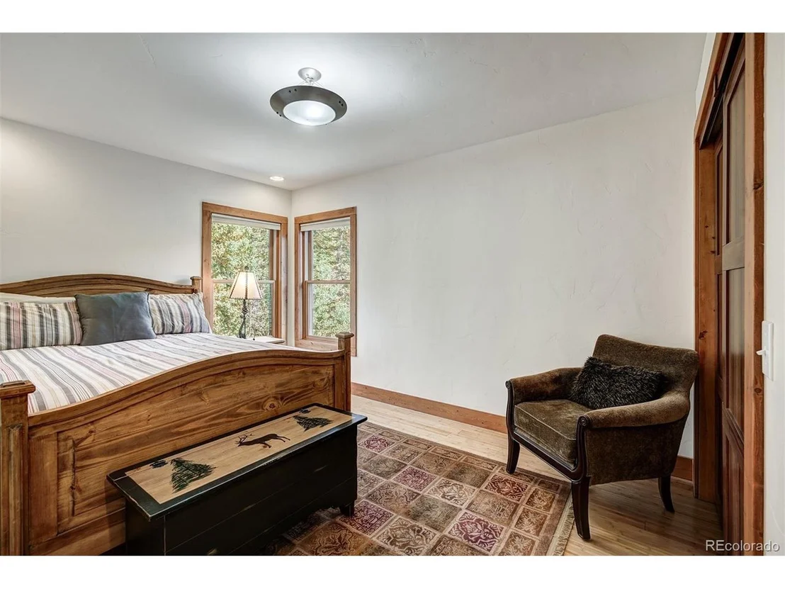 Photo of 22 Peterson Dr