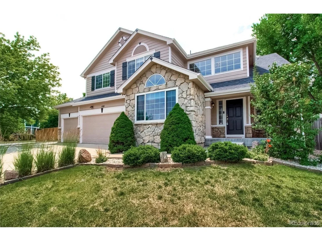 Photo of 1100 Sunset Dr