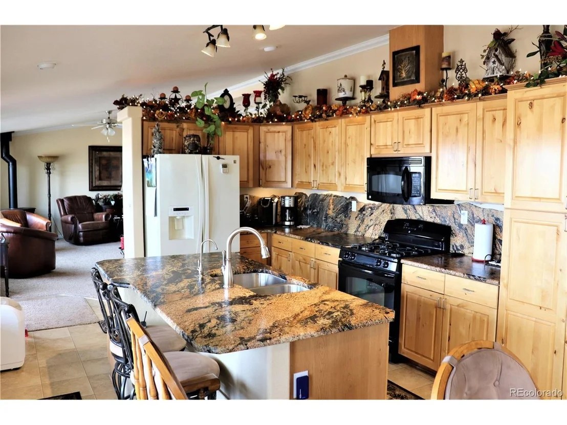 Photo of 1553 Bridle Path