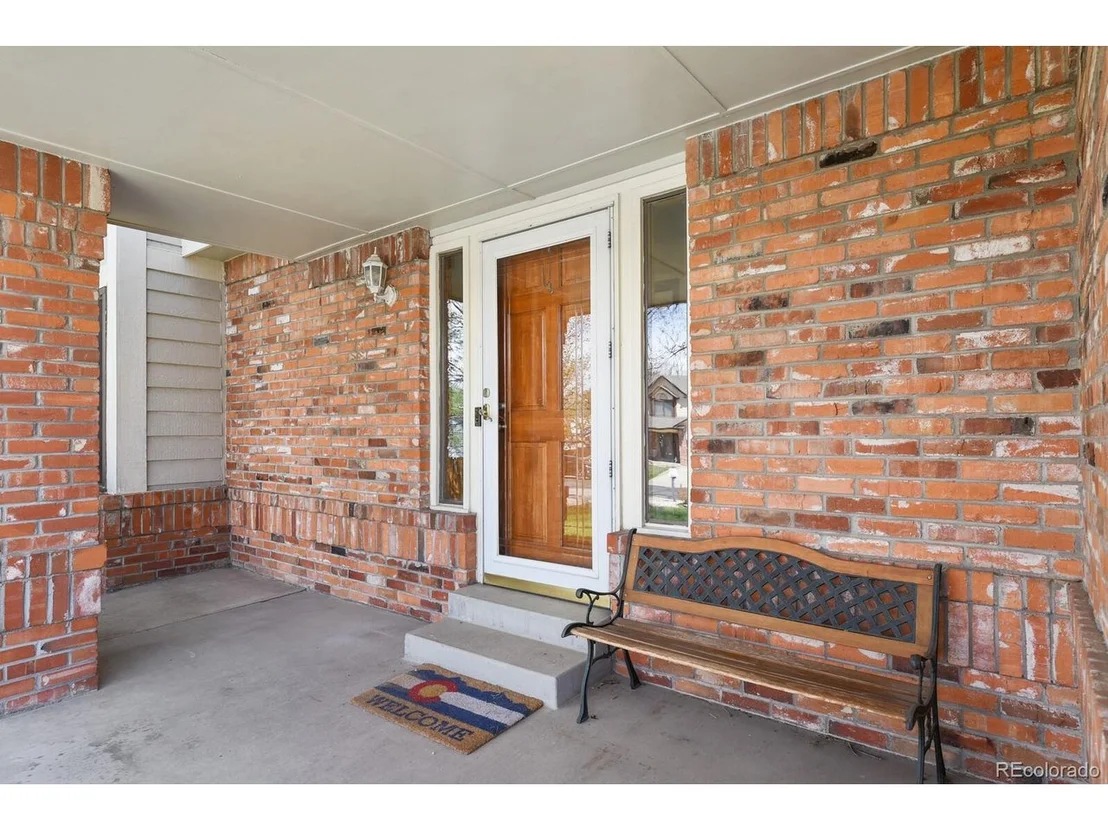 Photo of 976 E 132nd Cir