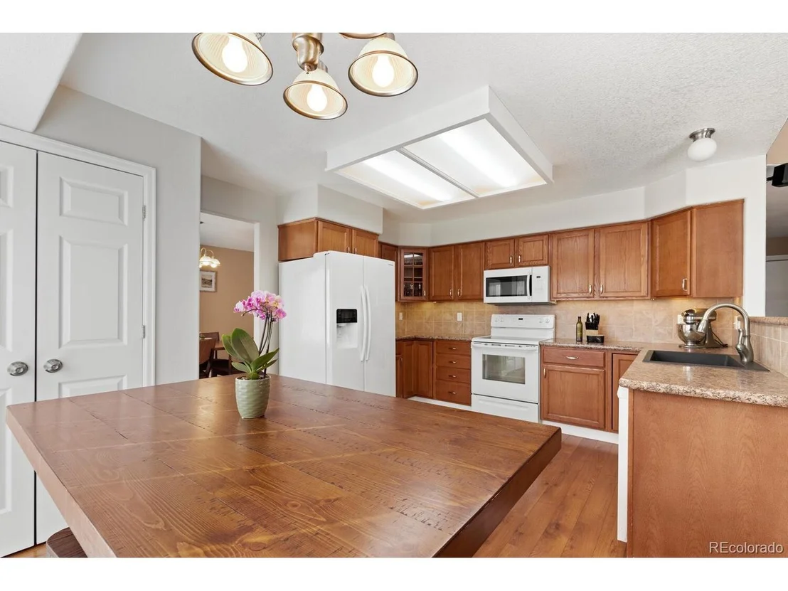 Photo of 15927 W 64th Cir