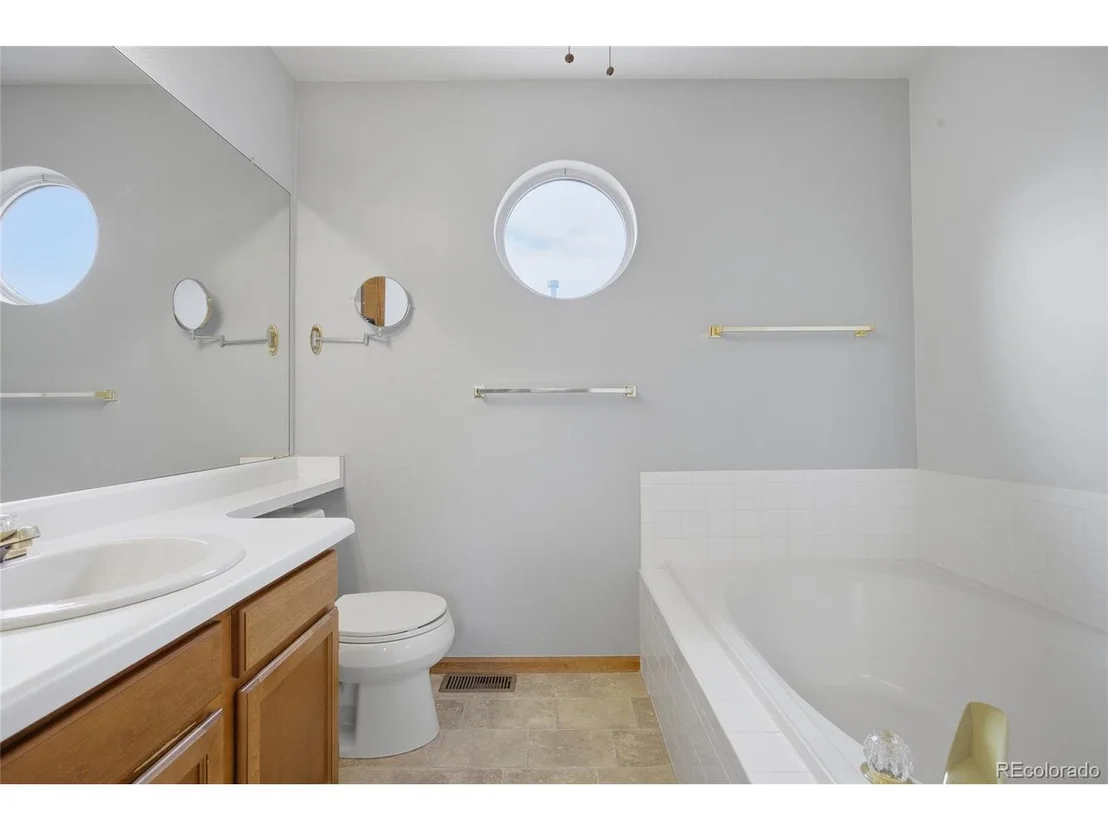 Photo of 11657 Laurel Ln