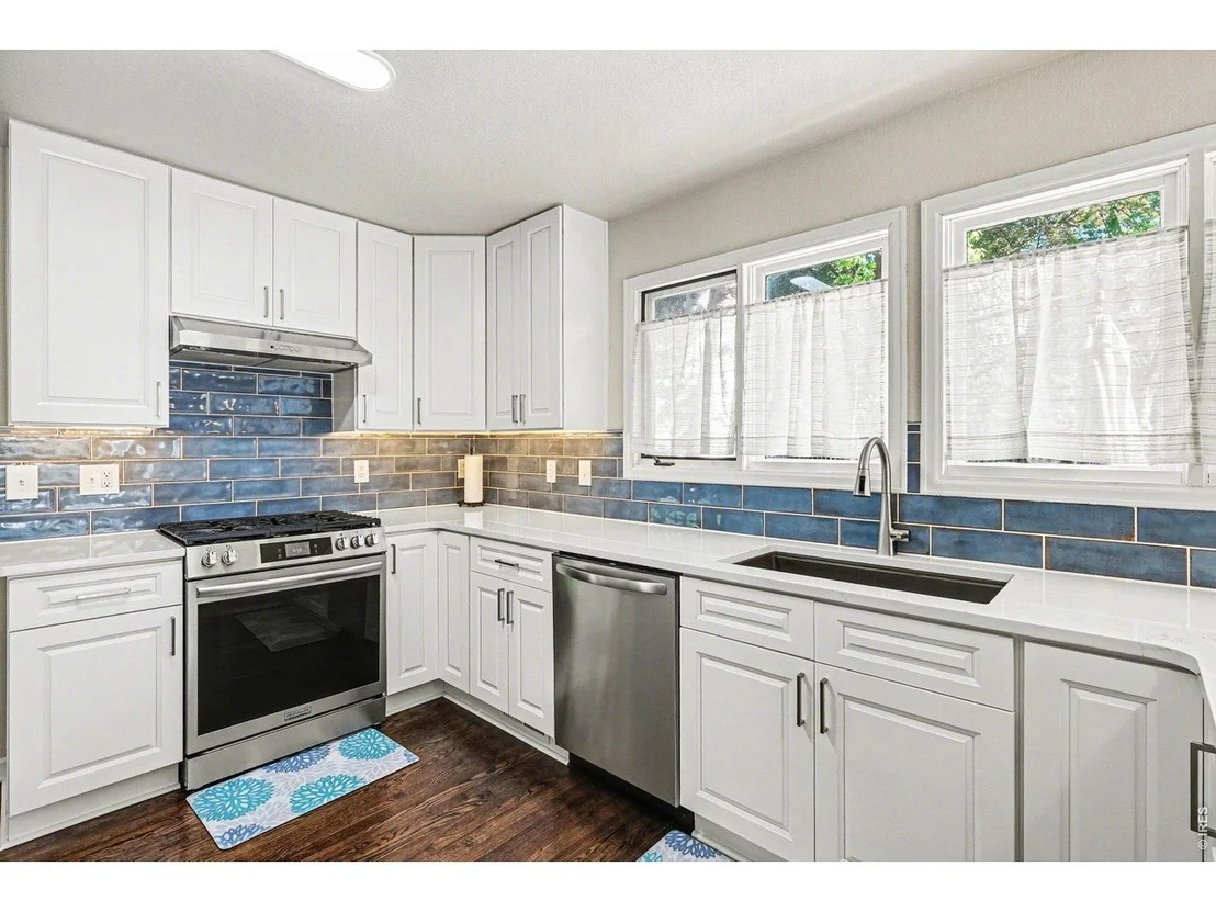 Photo of 1502 River Oak Dr
