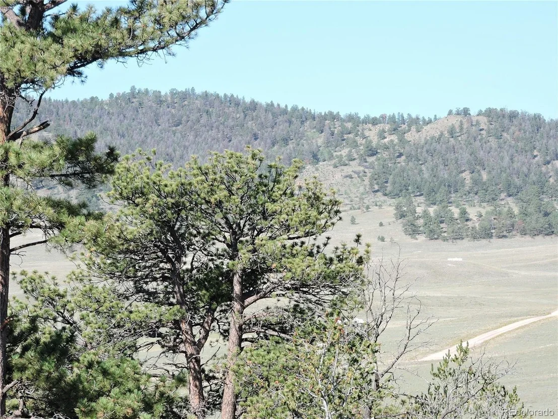 Photo of 640 Arapaho Trl