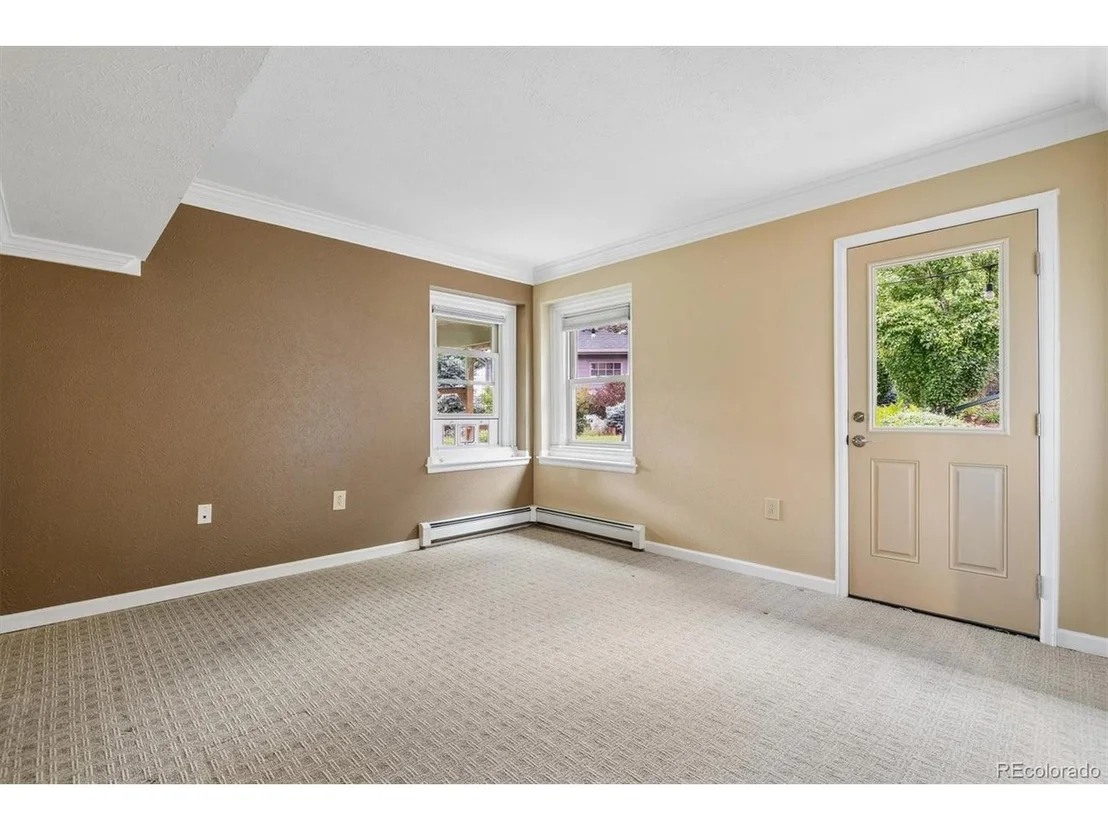 Photo of 4070 Field Dr