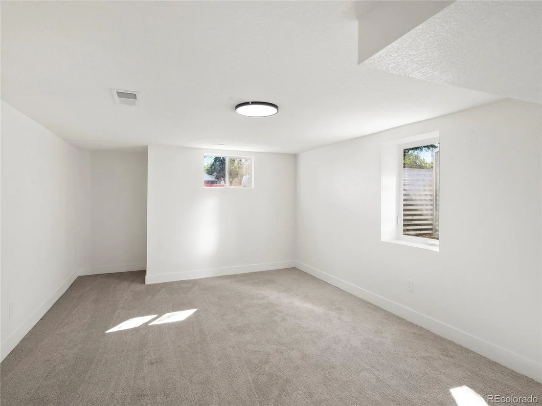 Photo of 3441 W Ford Pl