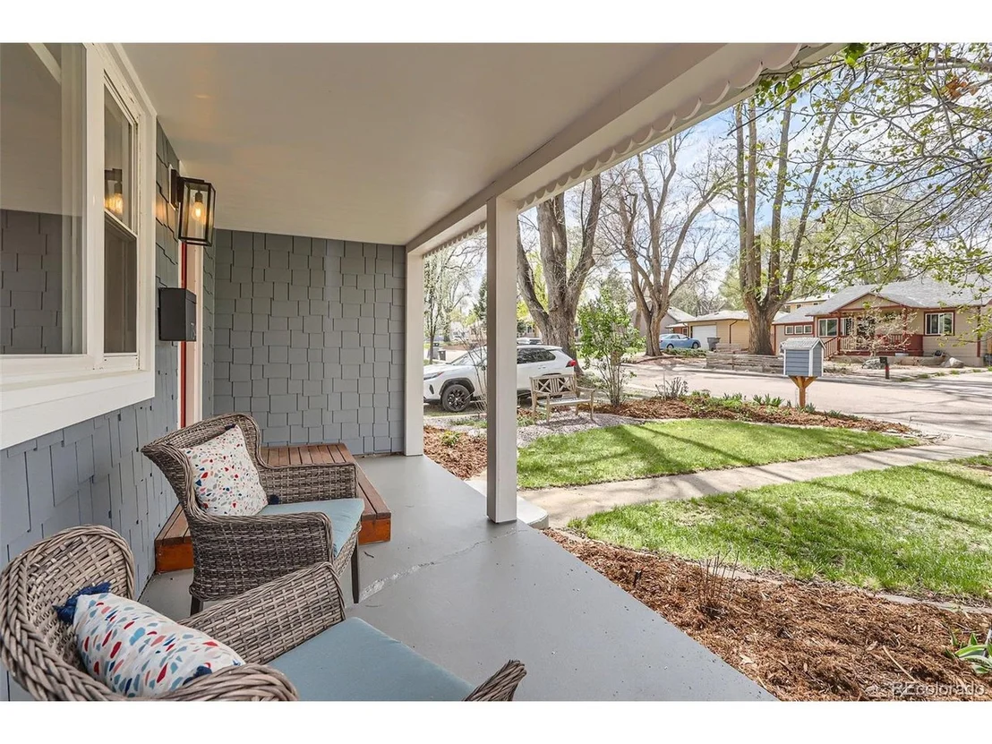 Photo of 734 Sumner St