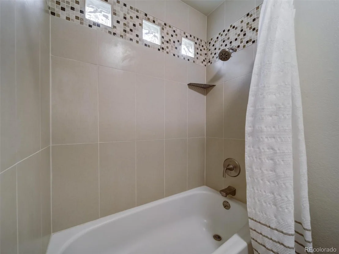 Photo of 6316 Powell Rd