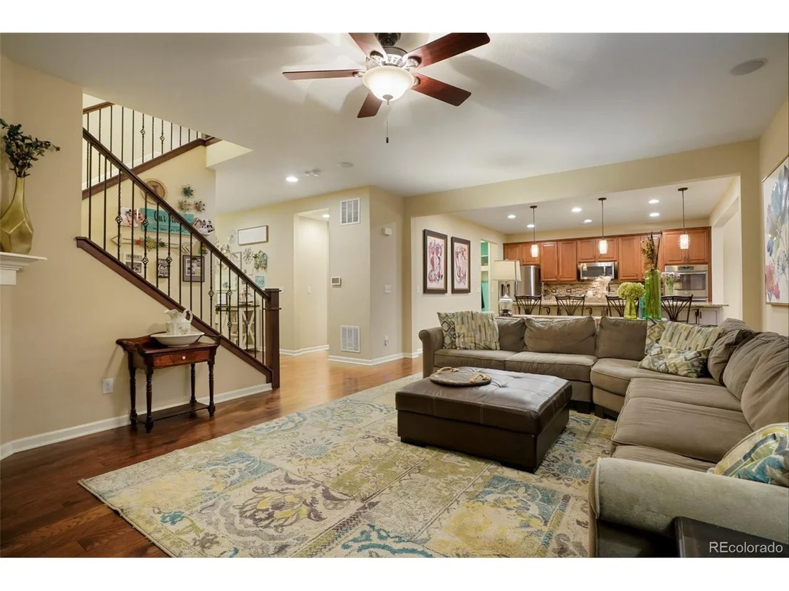 Photo of 7110 Oasis Dr