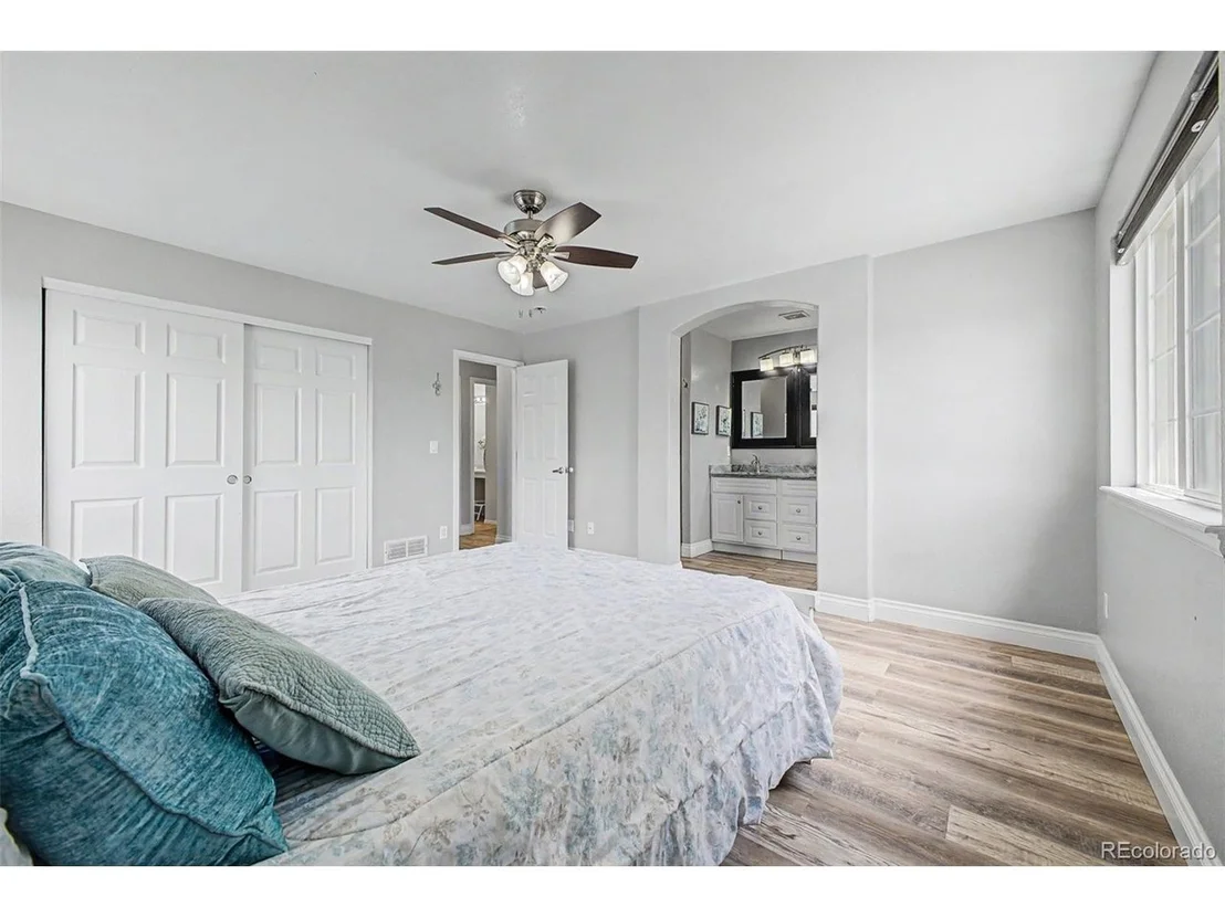 Photo of 9815 Eagle Creek Cir