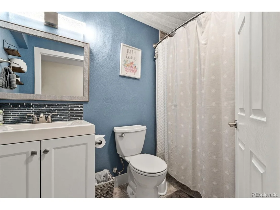 Photo of 1204 Sunrise Cir