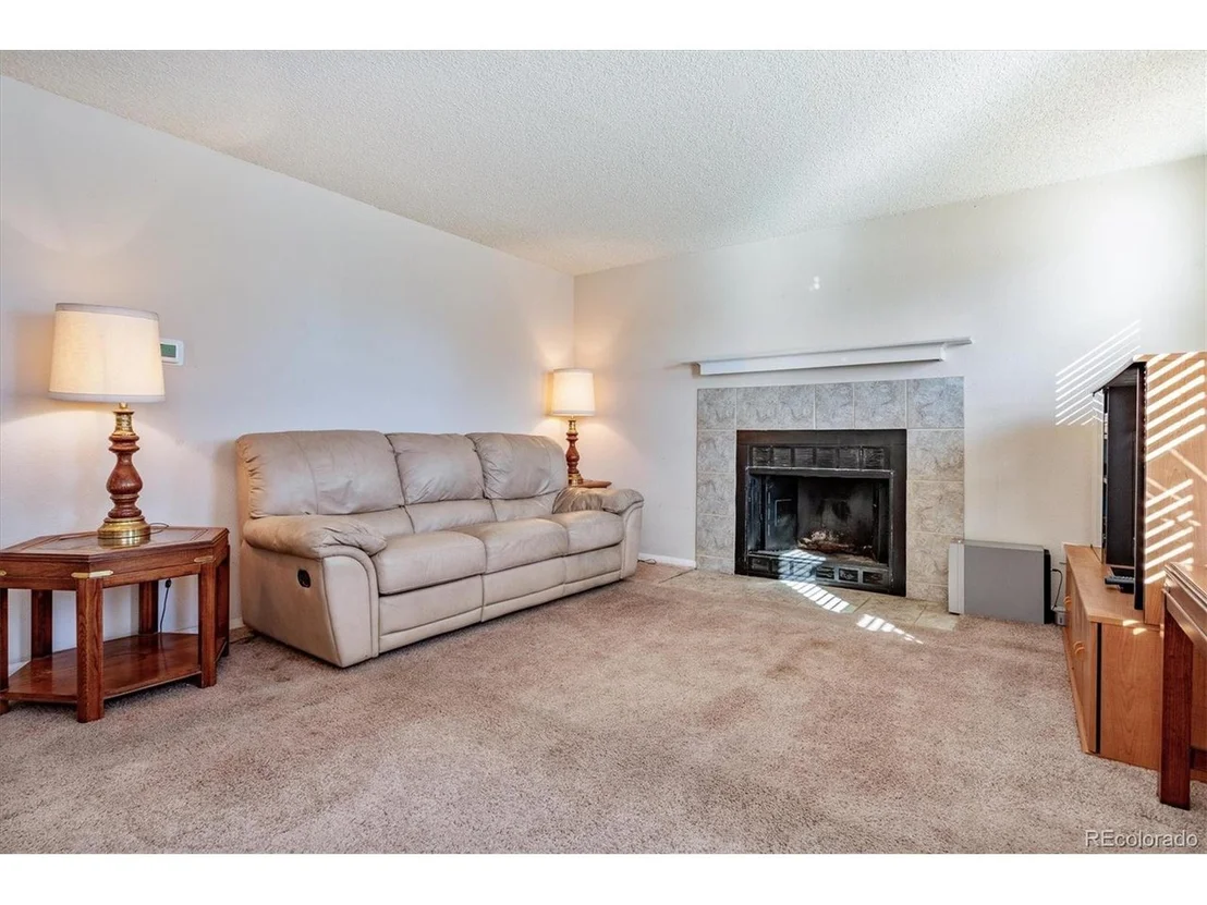 Photo of 5155 Deephaven Ct