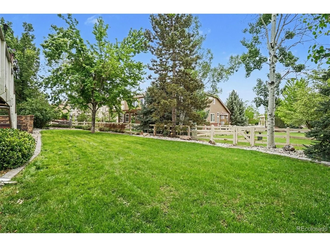 Photo of 4566 Castle Cir
