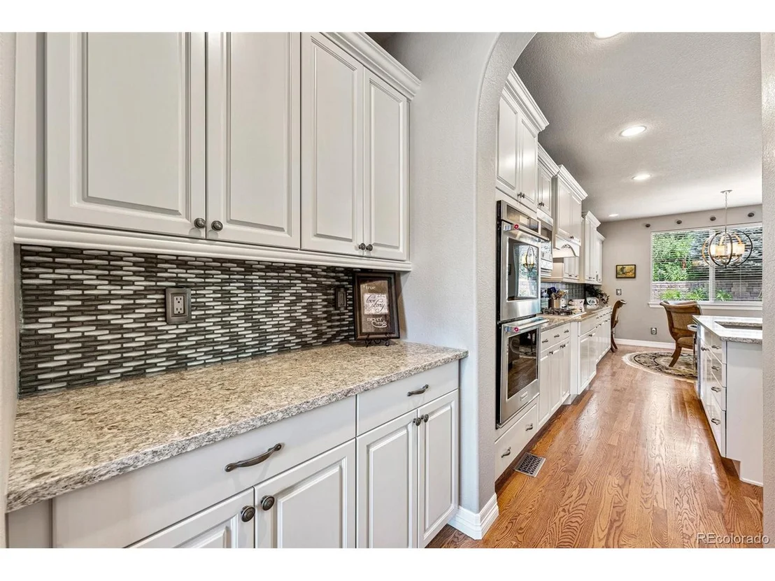 Photo of 9721 Sunset Hill Pl