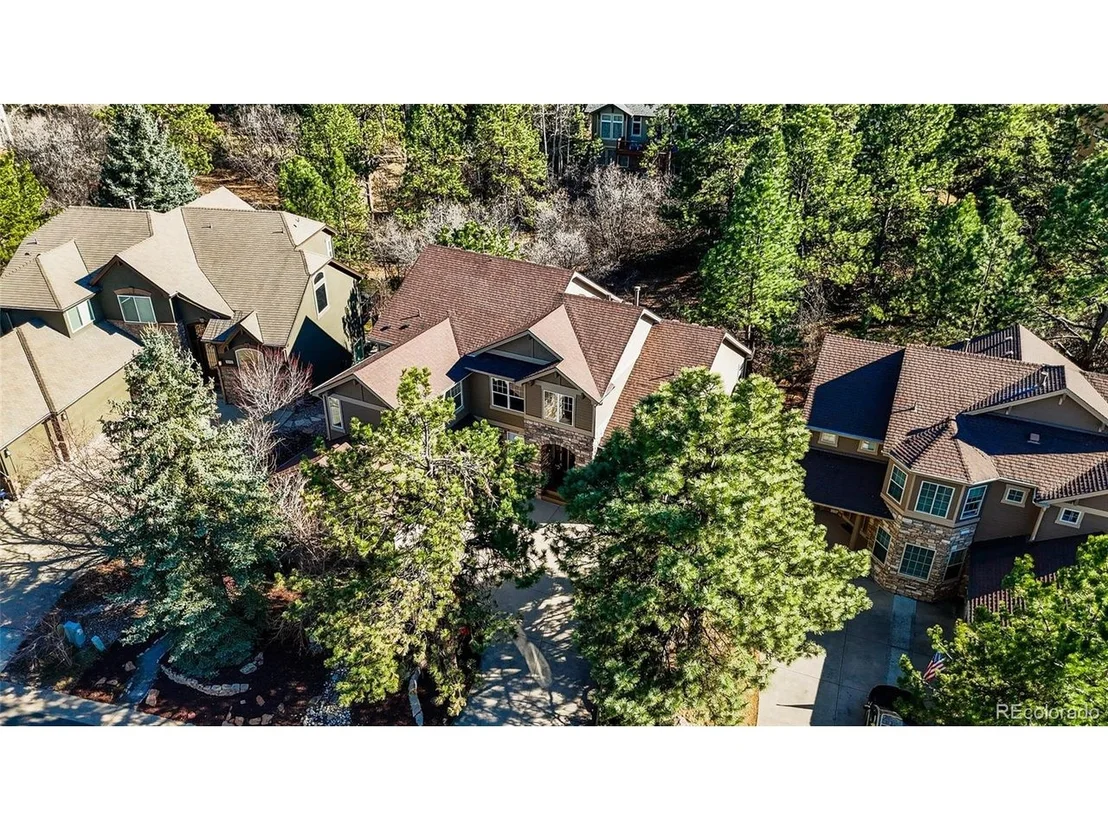 Photo of 952 Greenridge Ln
