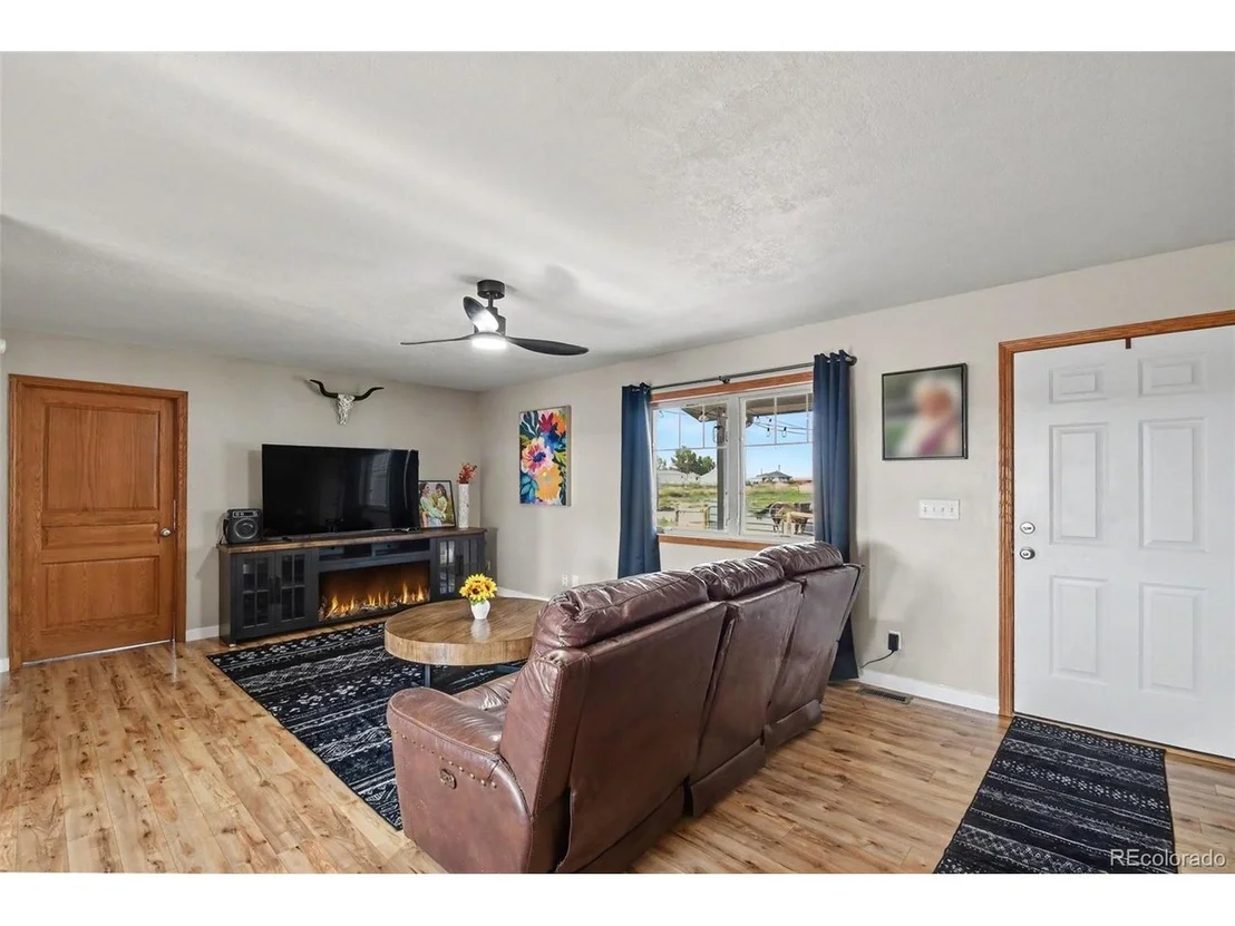 Photo of 6669 County Road 19