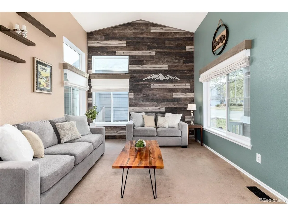 Photo of 8472 Bluegrass Cir