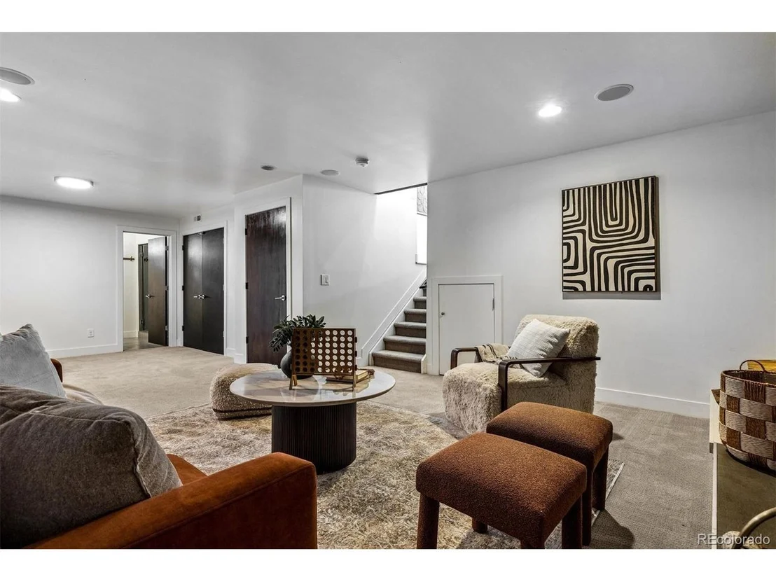 Photo of 5370 Pine Ridge Rd