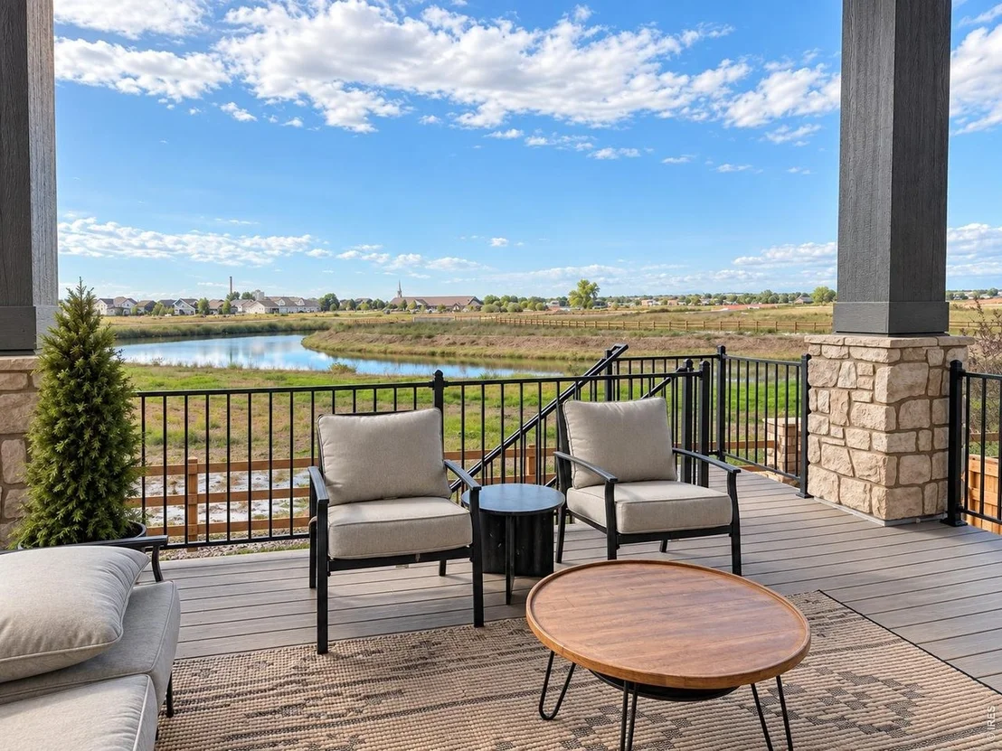 Photo of 155 Boxwood Dr