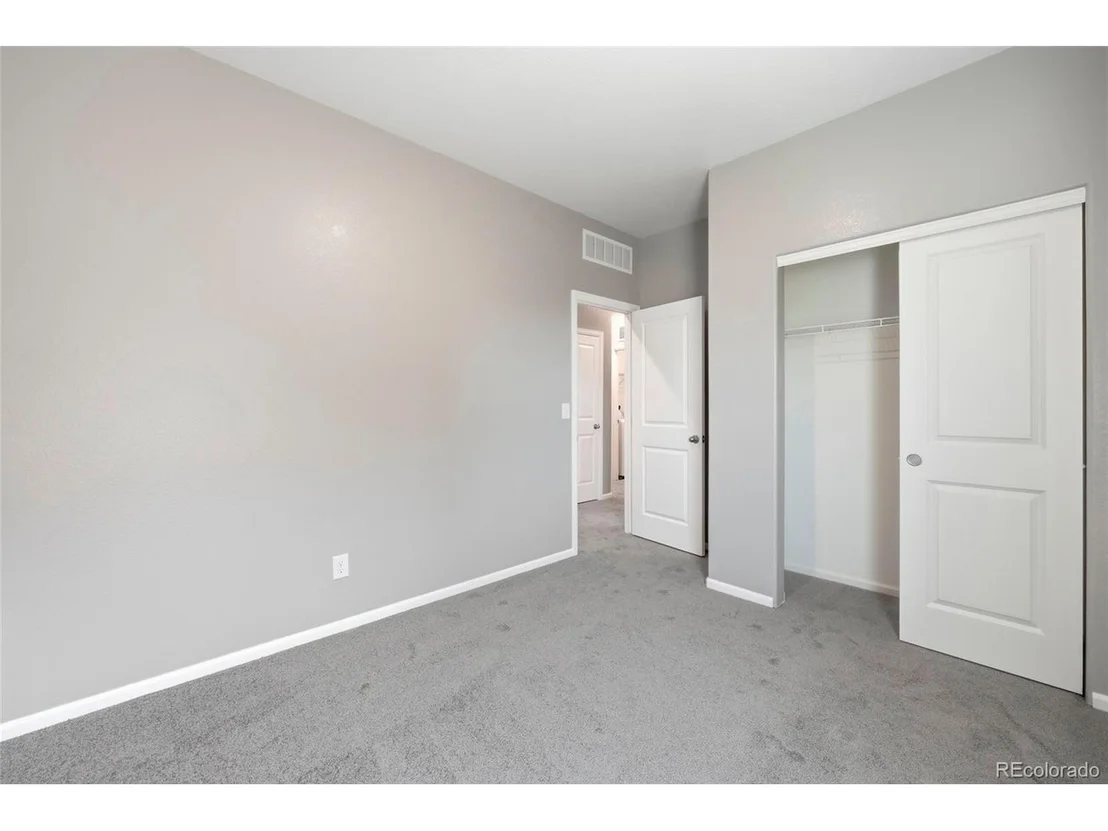 Photo of 389 Maple St
