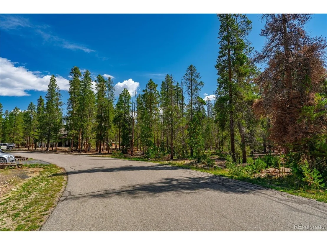 Photo of 589 Augusta Dr