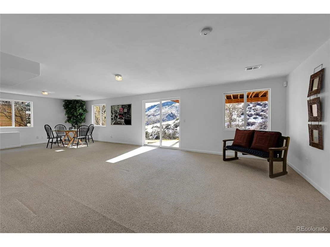 Photo of 439 Canyon Point Cir