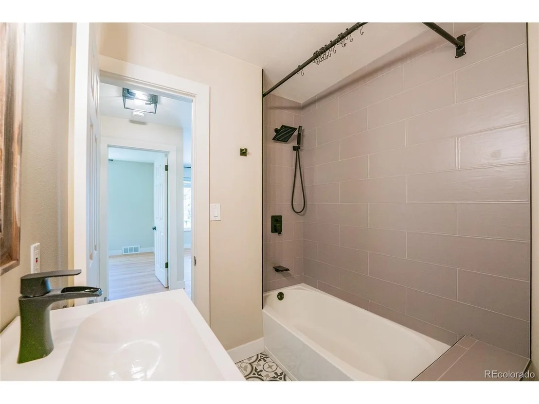 Photo of 6935 W 16th Ave