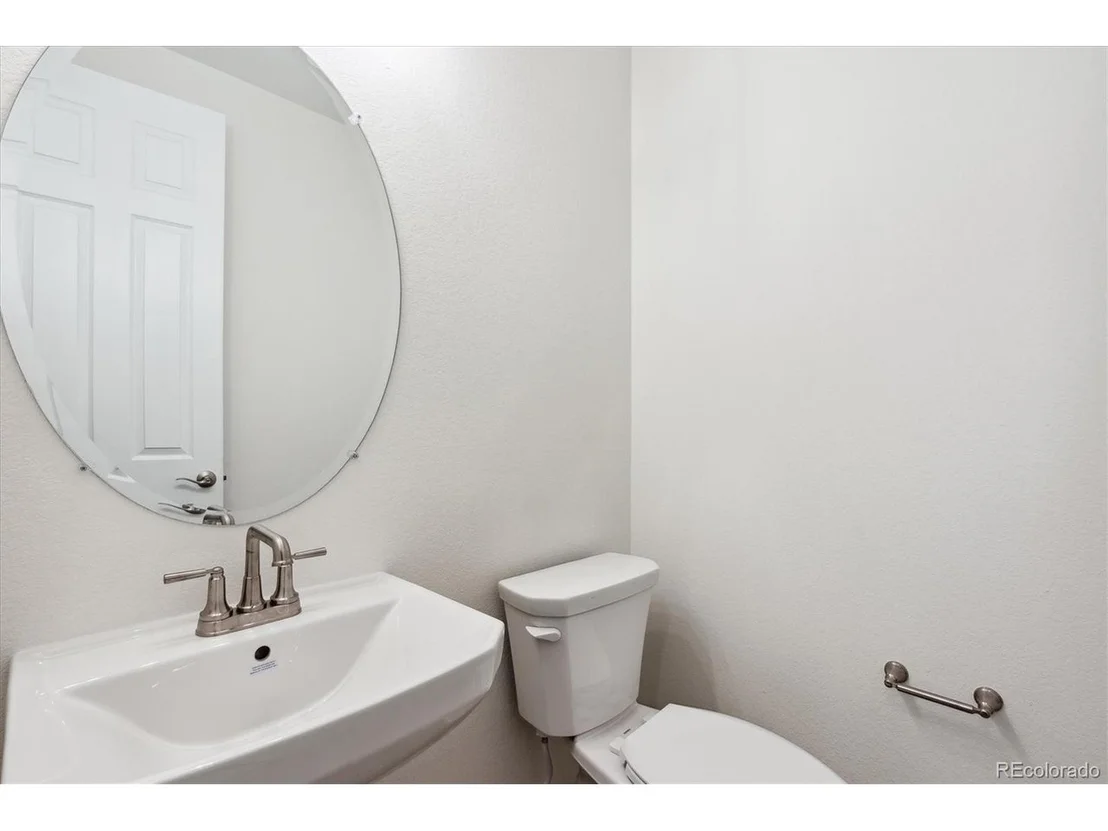 Photo of 7364 S Waterloo Way