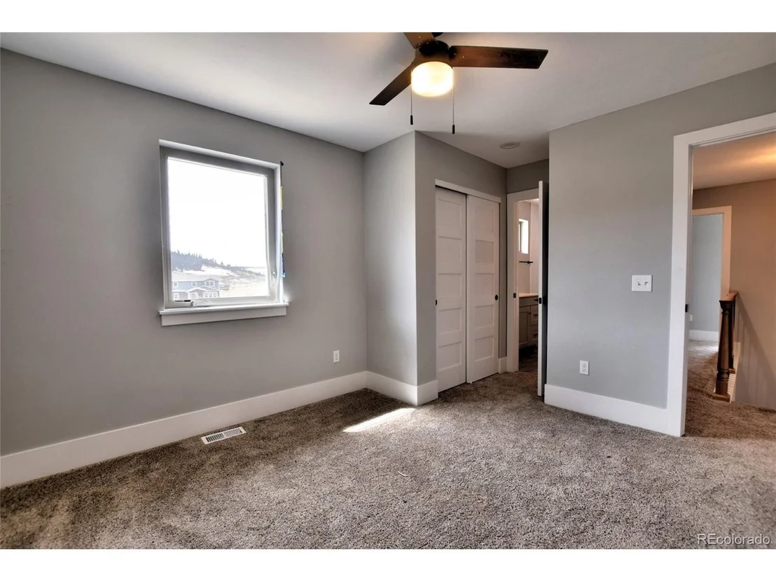 Photo of 2463 Arrowhead Dr