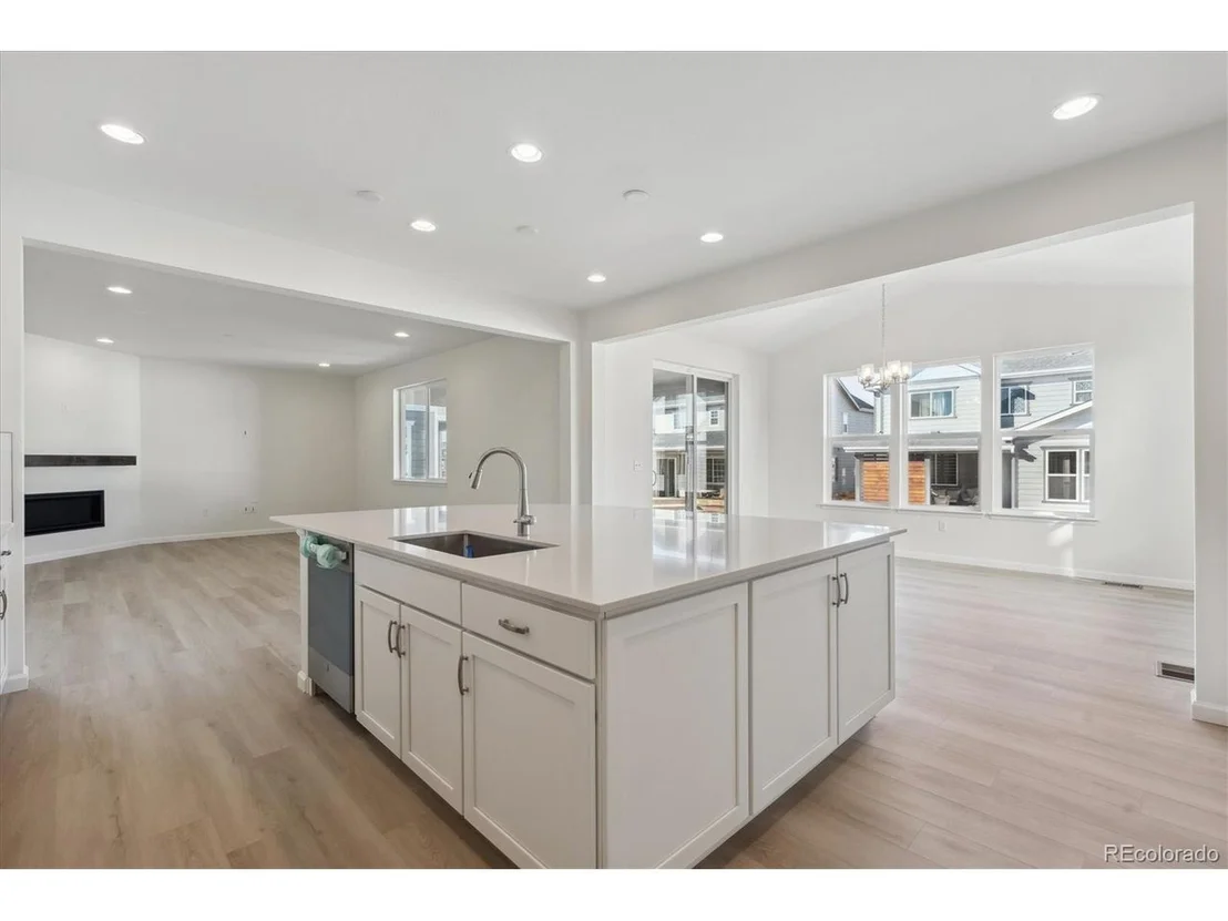 Photo of 660 Split Rock Dr