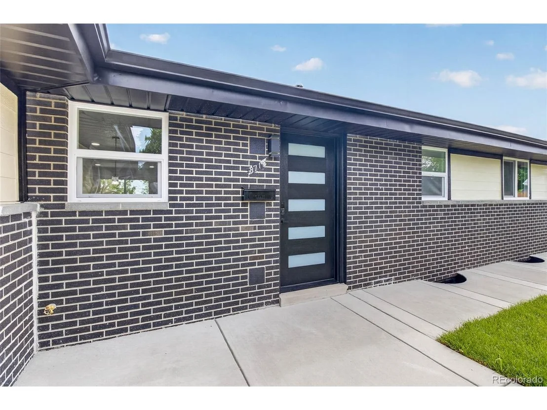 Photo of 8714 W 67th Pl