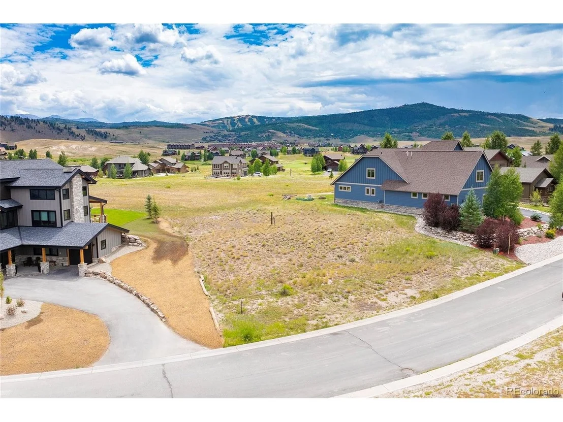 Photo of 1375 Wildhorse Cir