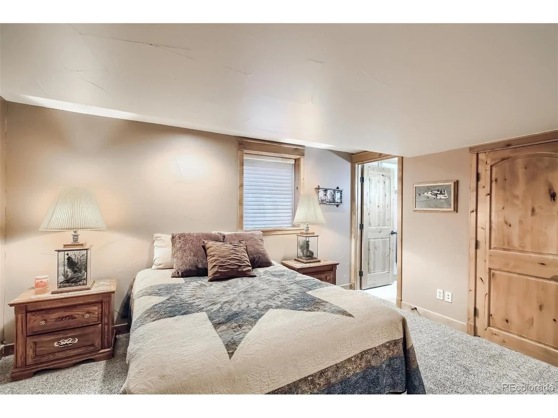 Photo of 5335 Pine Ridge Rd