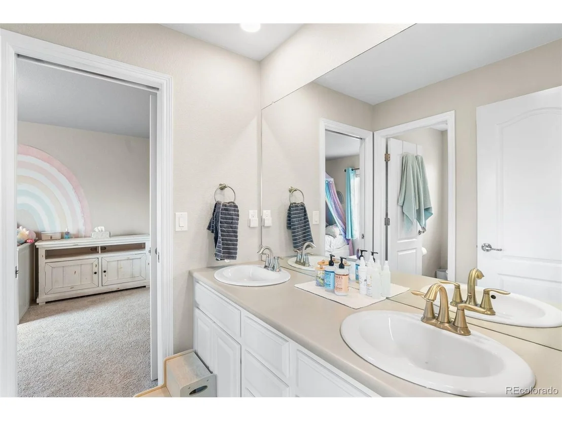Photo of 2679 Leafdale Cir