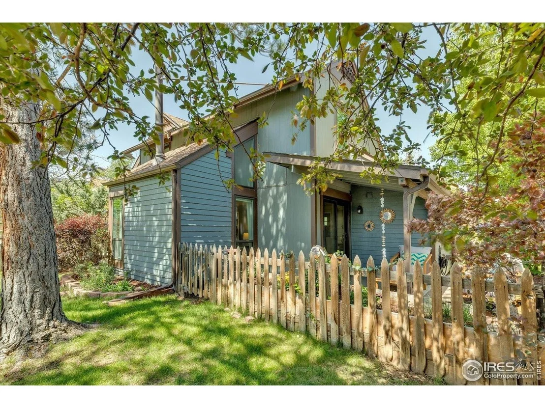 Photo of 3582 Smuggler Way