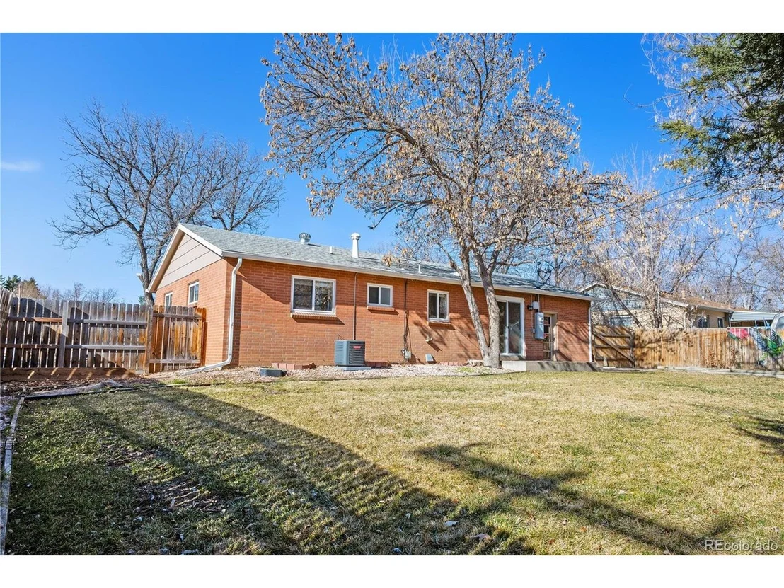 Photo of 6359 Brooks Dr