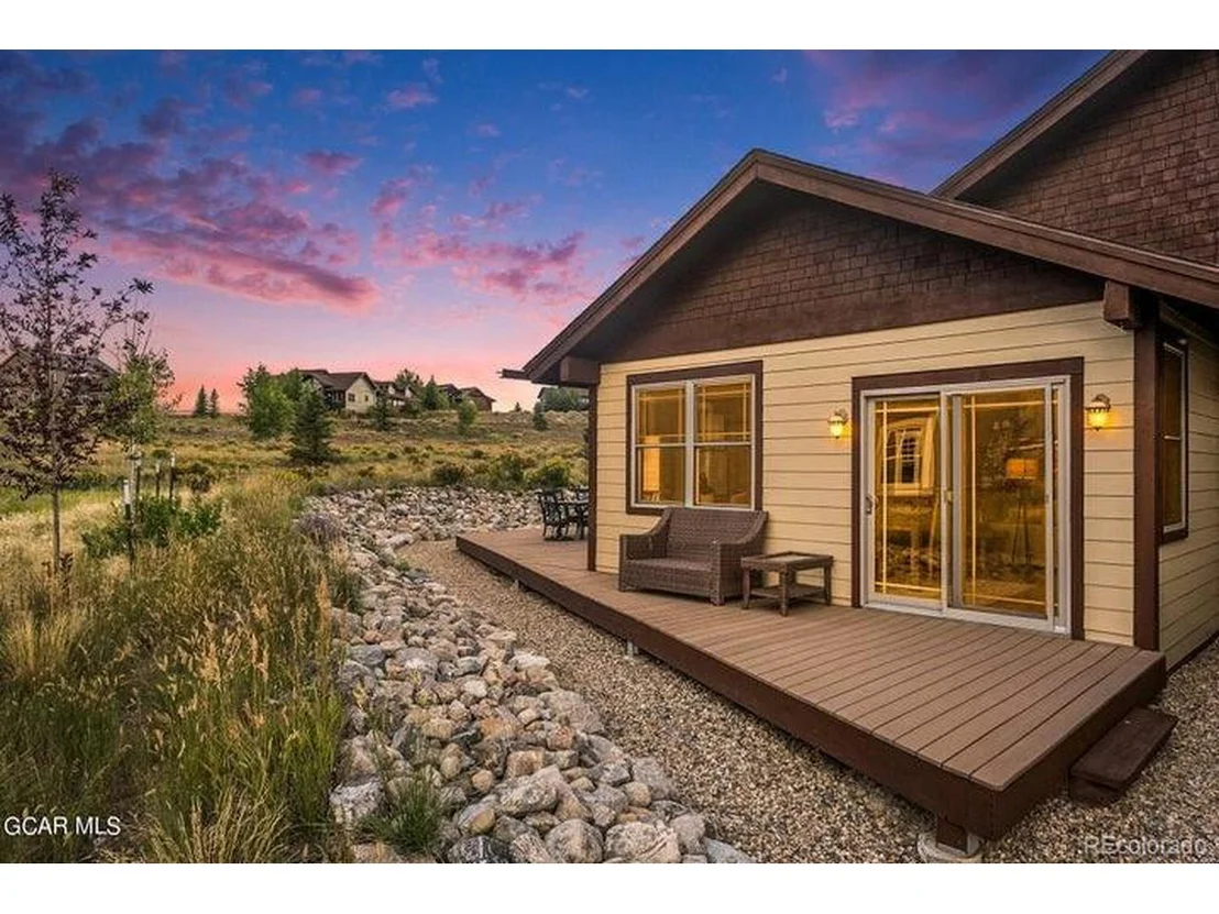 Photo of 809 Saddle Ridge Cir