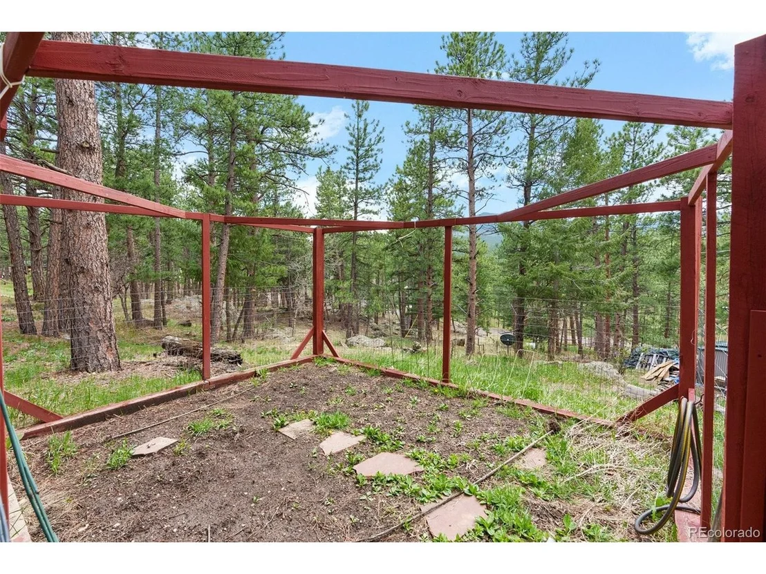 Photo of 6561 Valley Cir