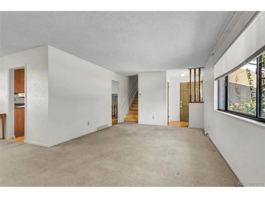 Photo of 844 Mercury Cir
