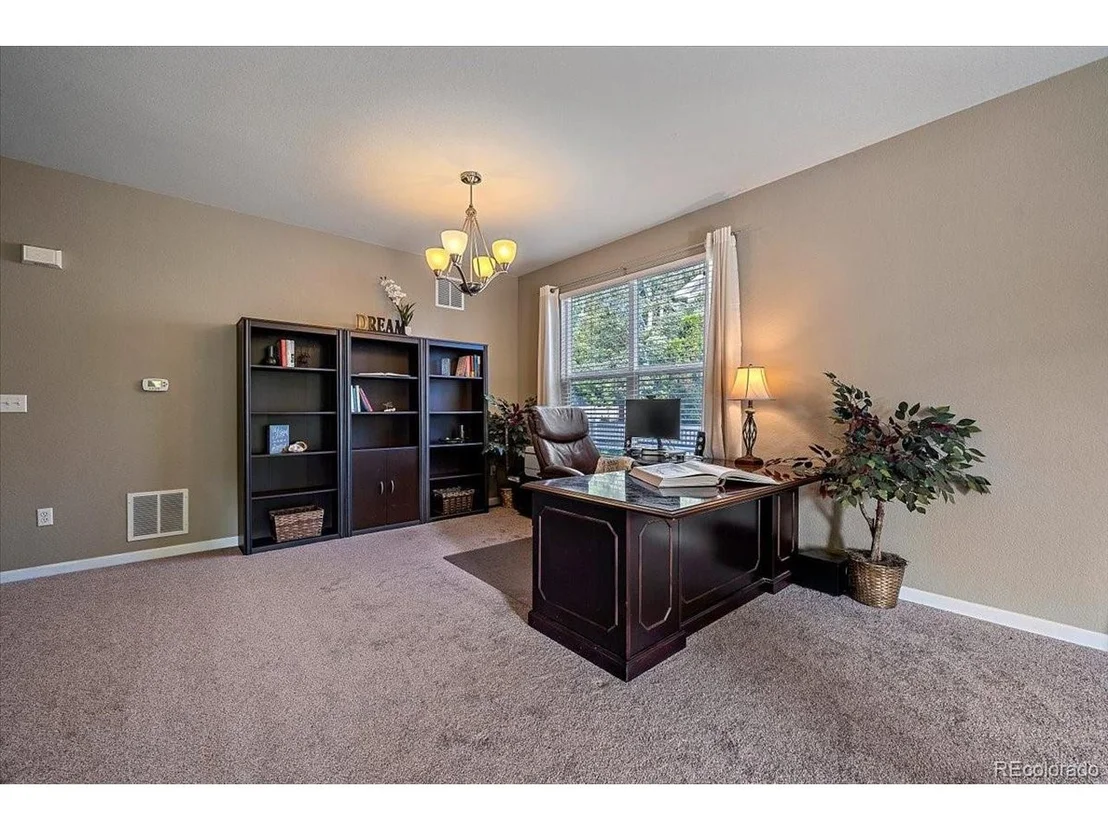 Photo of 11203 Coal Mine St