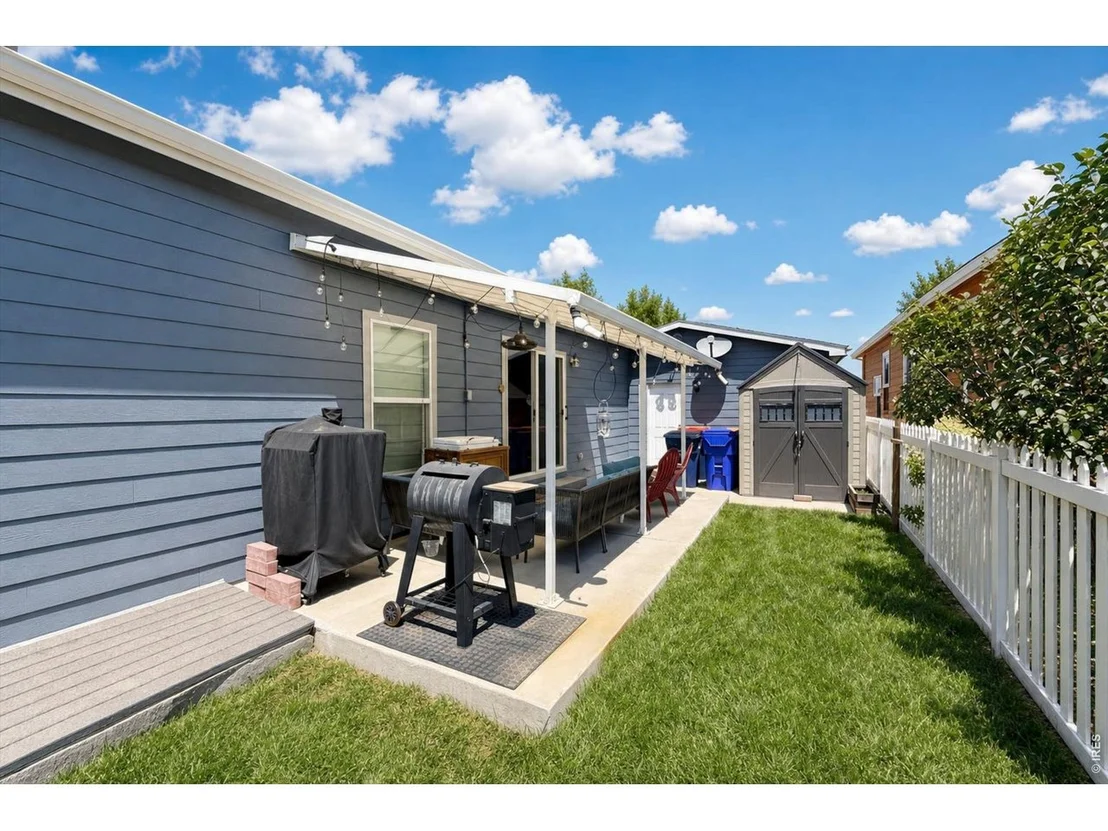 Photo of 7920 Mountain View Dr